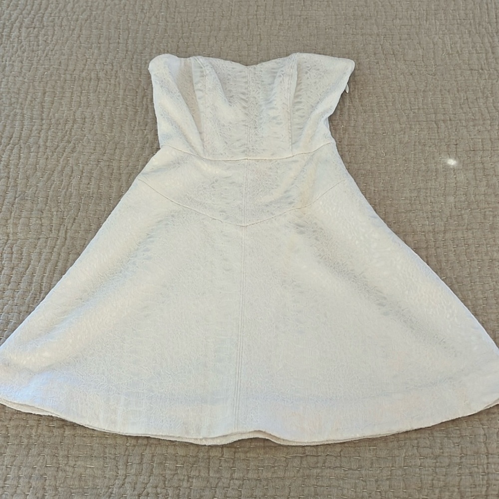 Bebe 00 mini dress White shimmery snake skin print - bride bachelorette party!